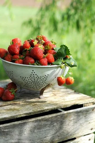 Benefits of strawberries for males