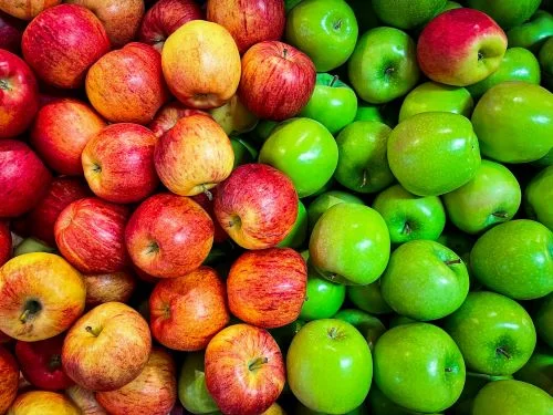 benefits of apple for skin