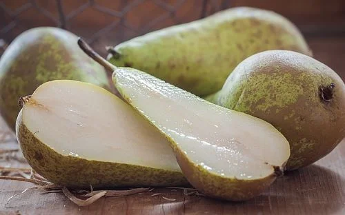 Pear benefits for teeth