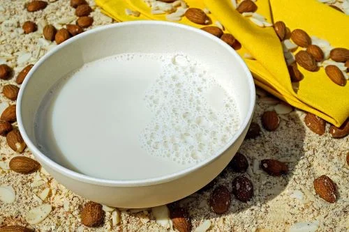 Benefits of almond milk for brain
